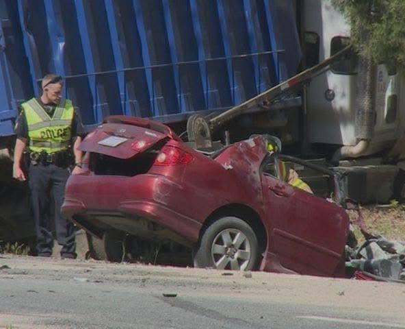 Police found the body of a 34-year-old woman, crushed in a car accident. They took her phone, but what they saw when they opened her Facebook page left them speechless! Here’s the last thing she did before she died: Check the comments below